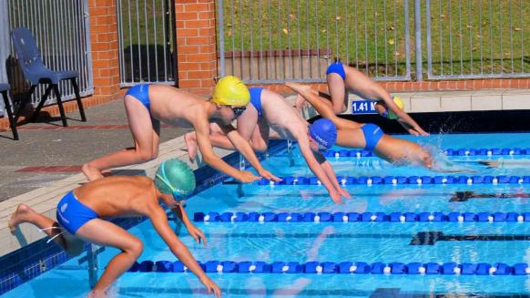 kids swimming competition